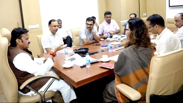 रीवा सुपर स्पेशिलिटी अस्पताल के पदों की वृद्धि के प्रस्ताव बनाएँ